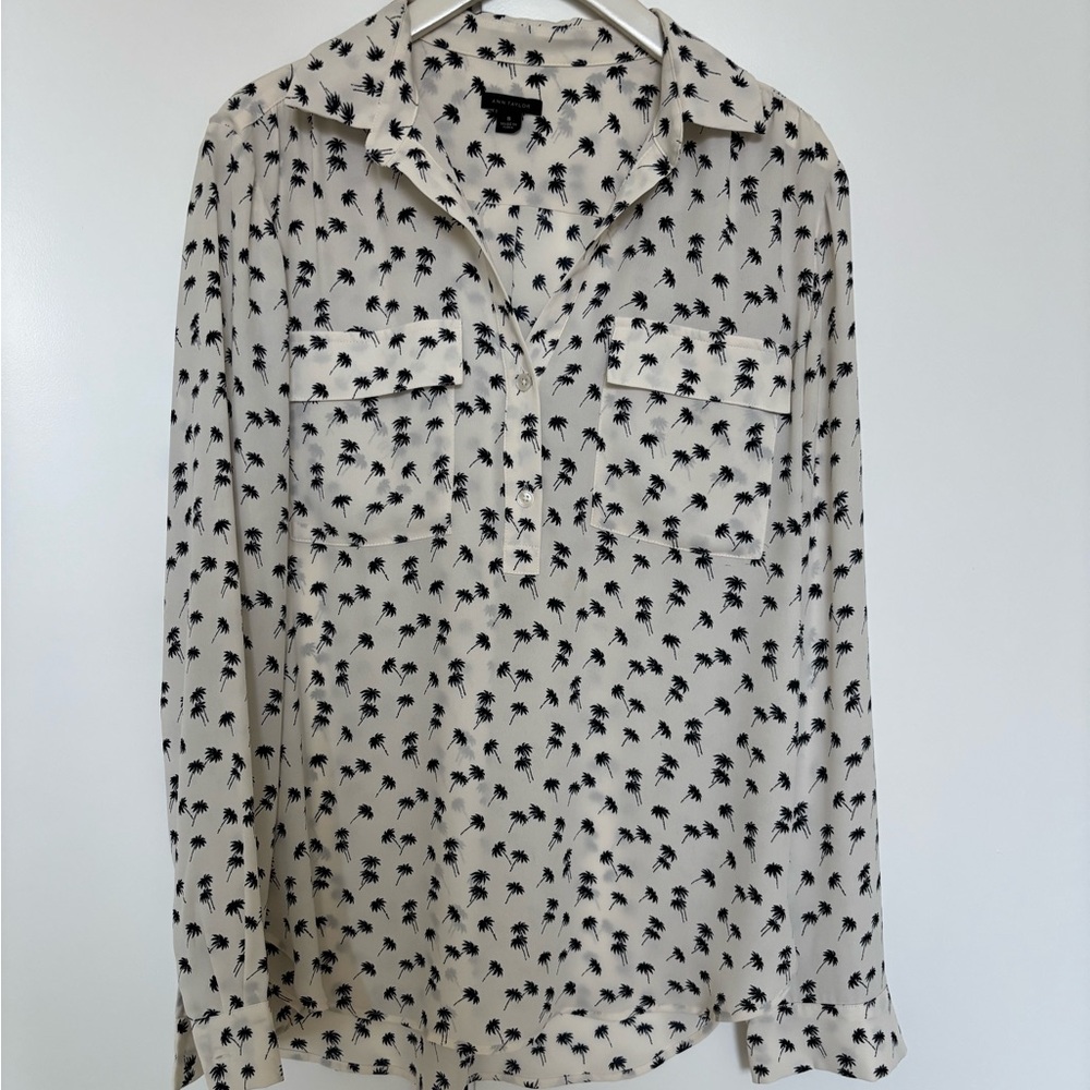 Ann Taylor Black and White Casual Button Down Shirt